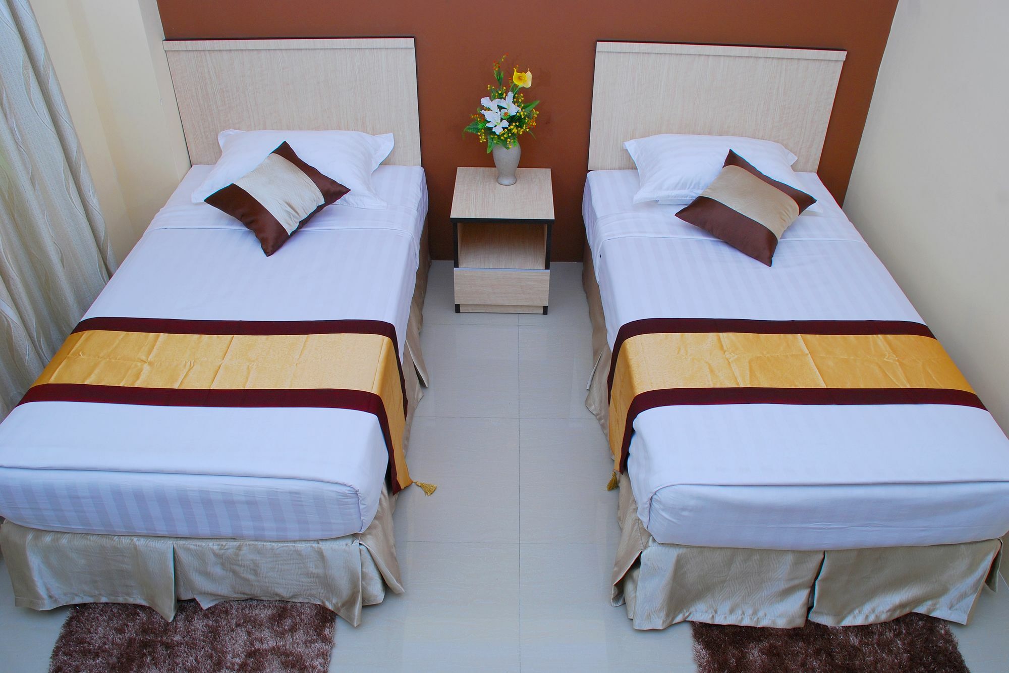 Hotel 72 Yangon Exterior foto